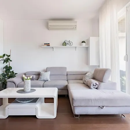 Mediterranea Private Pool Apartment *