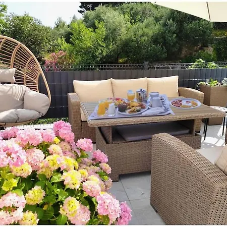 Mediterranea Private Pool Daire Solin